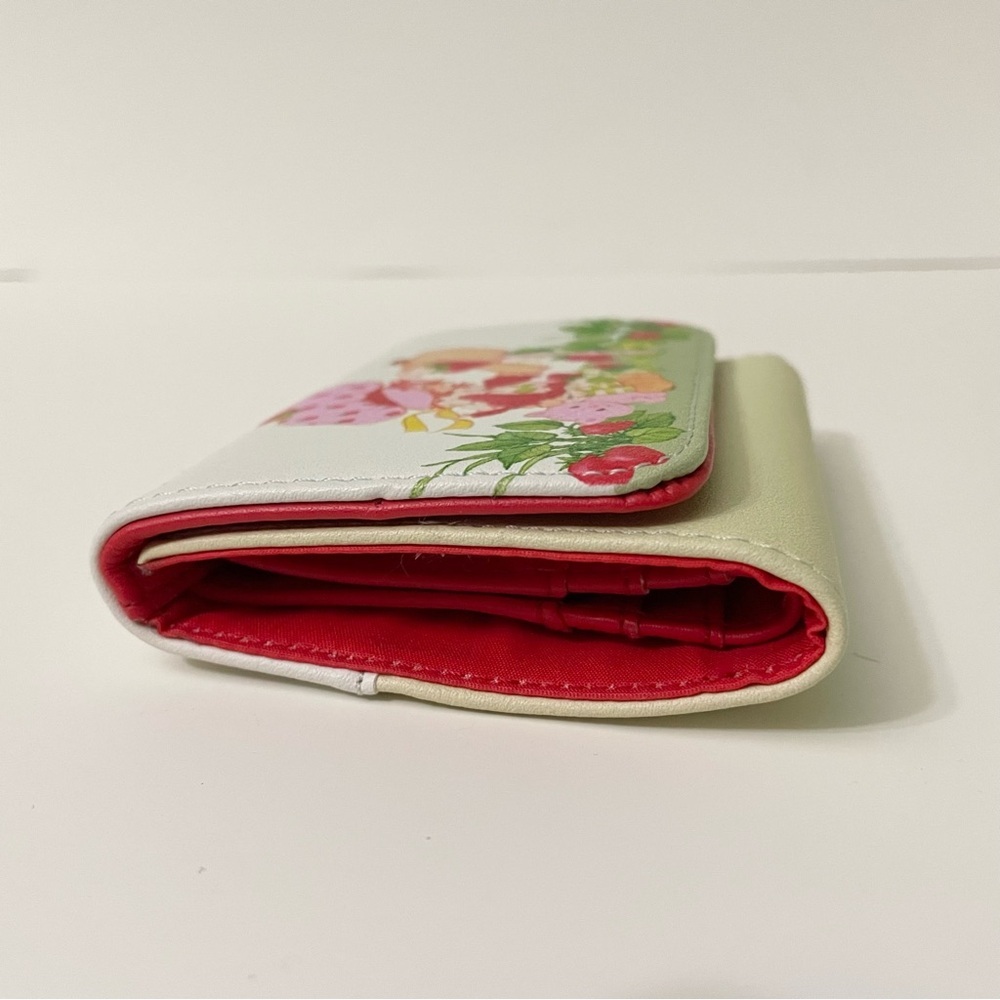 Loungefly Strawberry Shortcake Trifold Wallet - Picture 5 of 16
